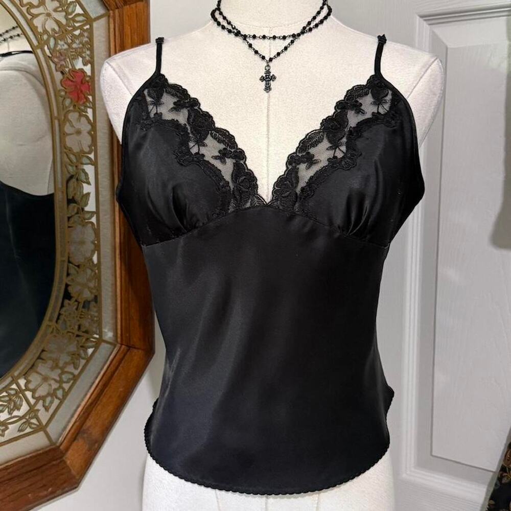 VTG Y2K Victoria's Secret Black Satin Floral Lace Trim Cropped Mini Cami Top M - Picture 3 of 8